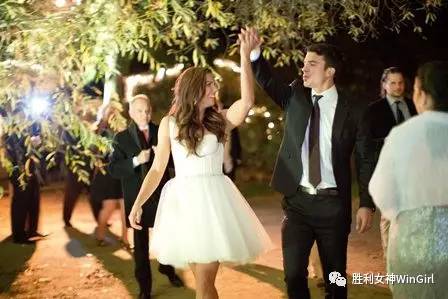 踢足球的科比,一个踢足球的人去打篮球会怎么样