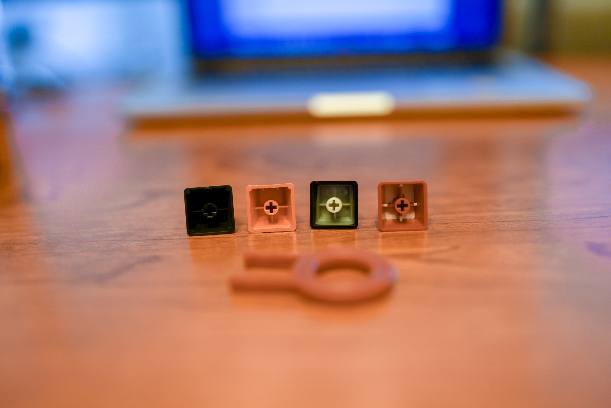 百元价位带背光的键盘,百元左右的机械键盘测评