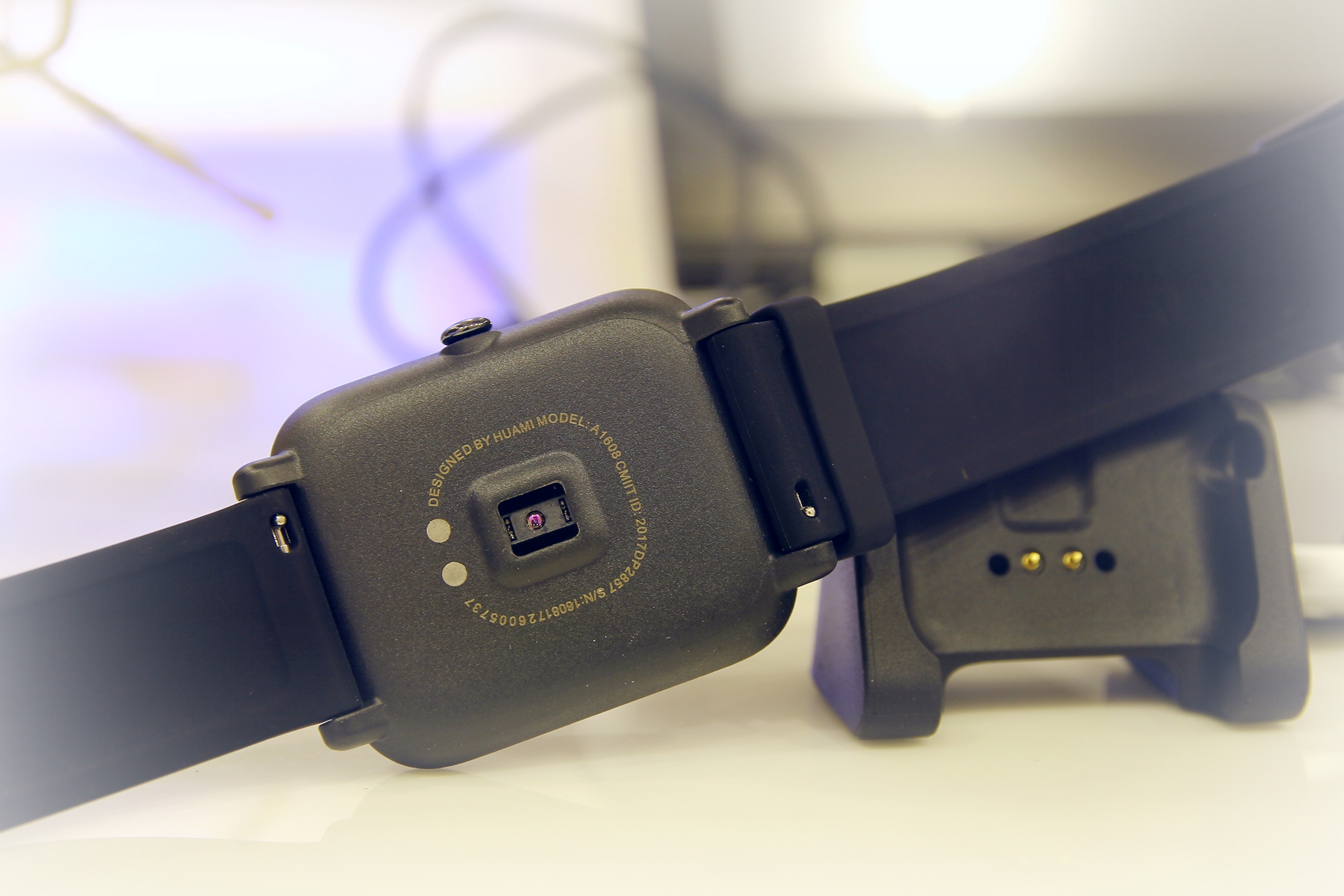 小米运动手表青春版带扣,米动手表青春版1s和小米5