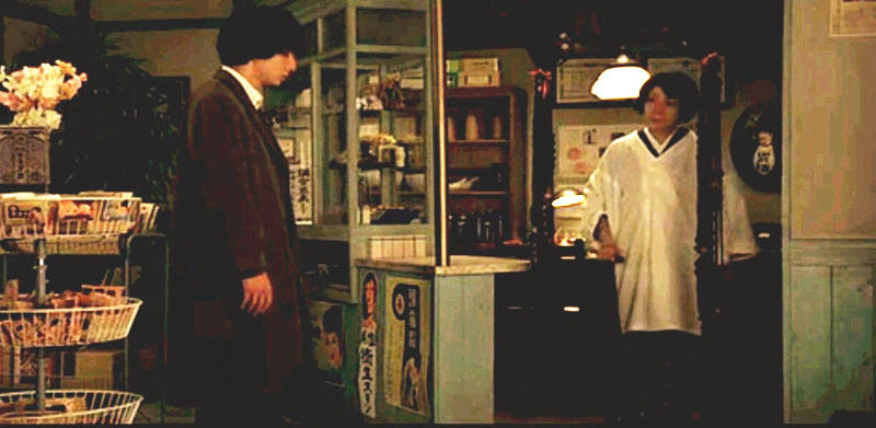 他是“犯桃花”的俊美漫画家,邂逅17岁单纯少女后浪子回头,却因瞥见妻子那一幕,关进“没有女人的地方”