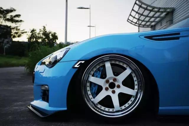 汽车改装的“鲍鱼”卡钳总有一款合你口味