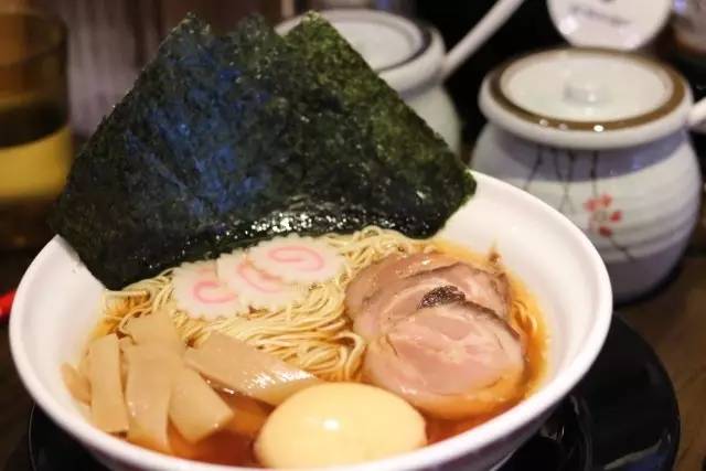 不得了！火影忍者鸣人最爱的正版一楽拉面空降乐峰广场~还有忍者拉面套餐等你来战！