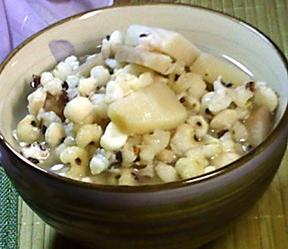 每天用艾草泡脚半小时有什么变化,三伏天艾草泡脚要泡多少次