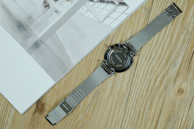 成人创意时装,适合年轻人的时尚表