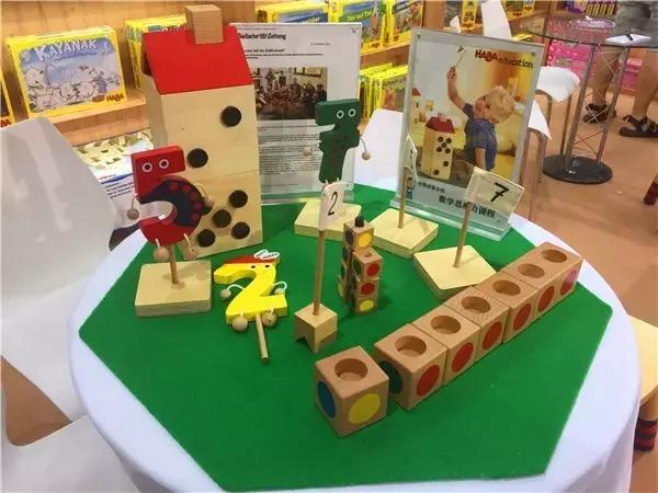 粑粑麻麻带娃去哪里玩,粑粑麻麻带娃去旅行