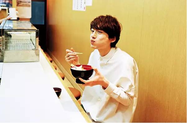 坂口健太郎|一个像薄荷糖一样清新的盐系boy