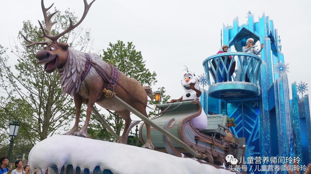 迪士尼实现小朋友们的公主梦,迪士尼是每个女孩的公主梦