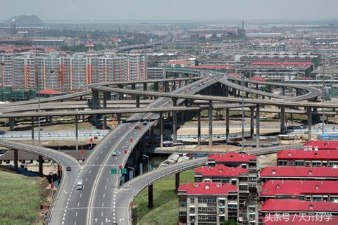 “匝道走错了你会掉头么”？老司机教你“正确上下高架”避免扣分