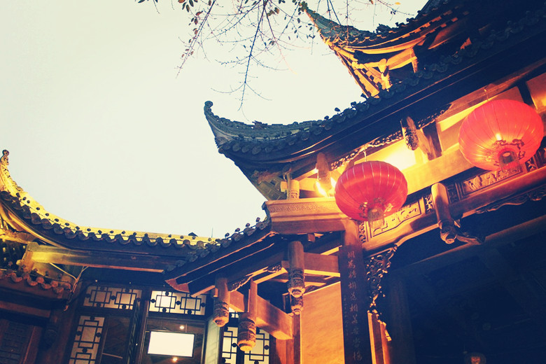 相恋八年富家女,相恋八年转身娶了富家女