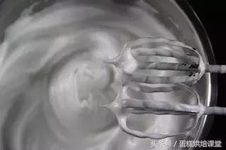 戚风蛋糕使用的是什么成型方法,手把手教你海绵蛋糕做法