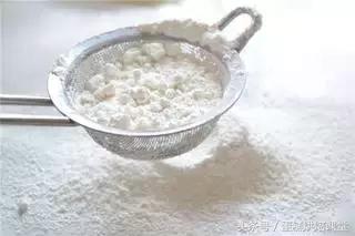 戚风蛋糕使用的是什么成型方法,手把手教你海绵蛋糕做法