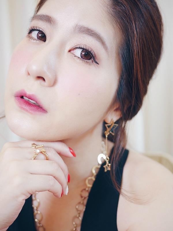 ysl女神粉底和ysl恒久粉底区别,雅诗兰黛沁水粉底和ysl恒久粉底液