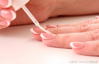 美甲教程怎样不会脱落,美甲容易脱落的原因