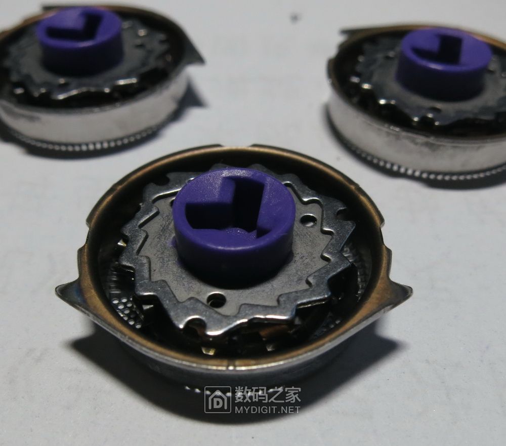 剃须刀真实体验,剃须刀触感飞利浦