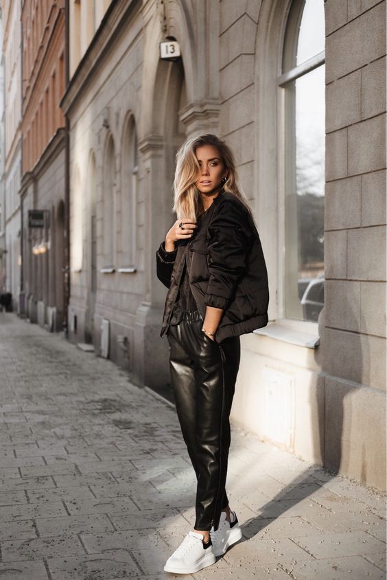 五种休闲运动鞋,最火十款运动鞋性价比最高