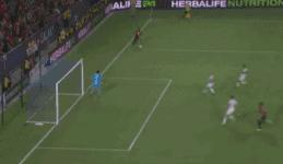 拉什福德18分钟双响,曼联首秀大胜银河!但穆帅要开吹风机了