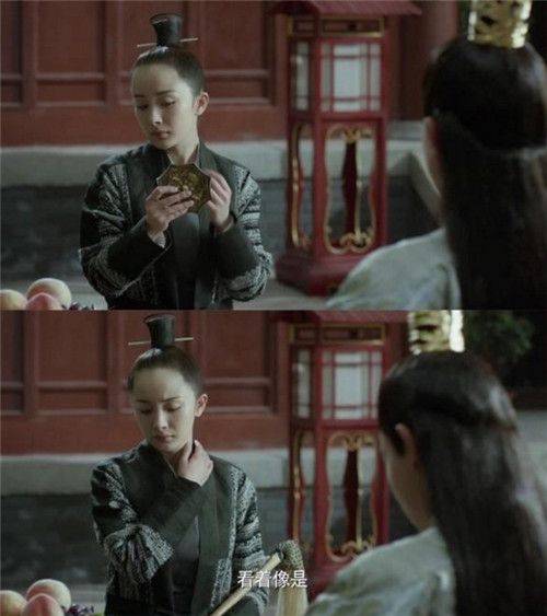 杨幂脖子前后对比,杨幂吻痕