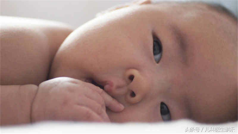 婴儿三天没有大便是什么原因,宝宝三天没有排便了怎么办