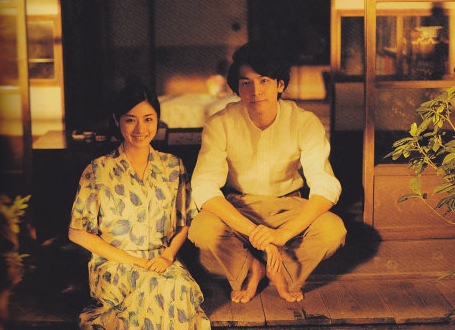 他是“犯桃花”的俊美漫画家,邂逅17岁单纯少女后浪子回头,却因瞥见妻子那一幕,关进“没有女人的地方”