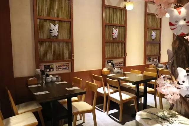 不得了！火影忍者鸣人最爱的正版一楽拉面空降乐峰广场~还有忍者拉面套餐等你来战！