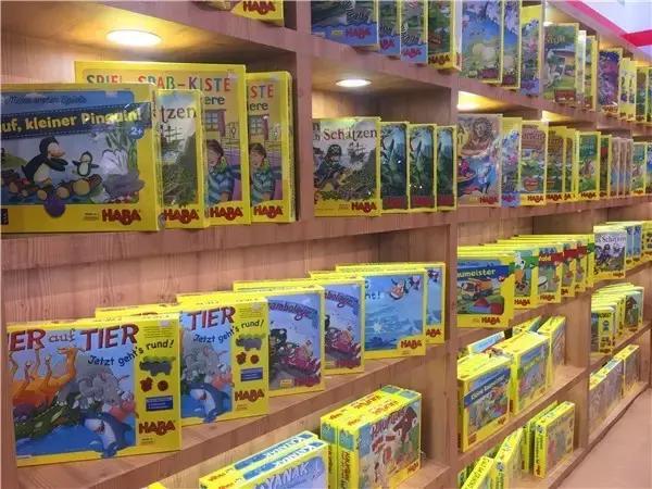 粑粑麻麻带娃去哪里玩,粑粑麻麻带娃去旅行