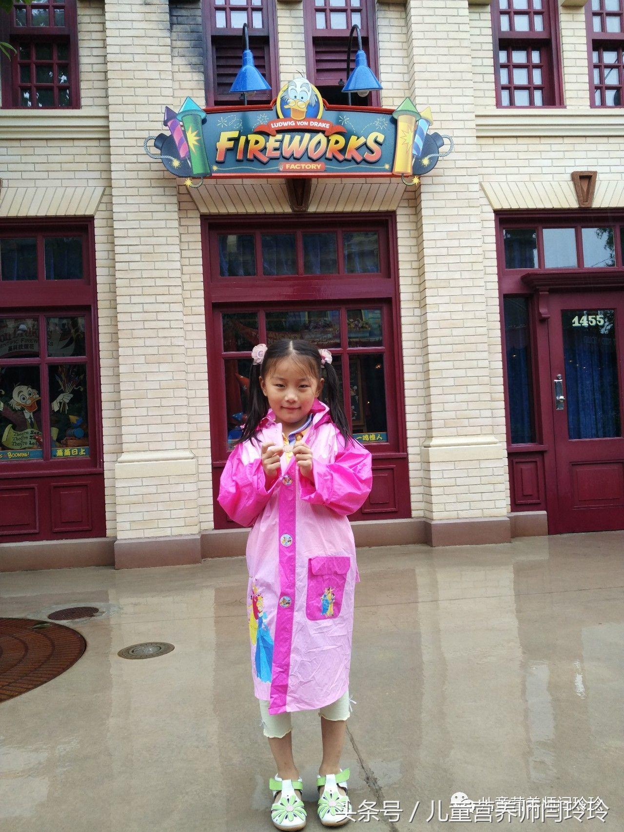 迪士尼实现小朋友们的公主梦,迪士尼是每个女孩的公主梦