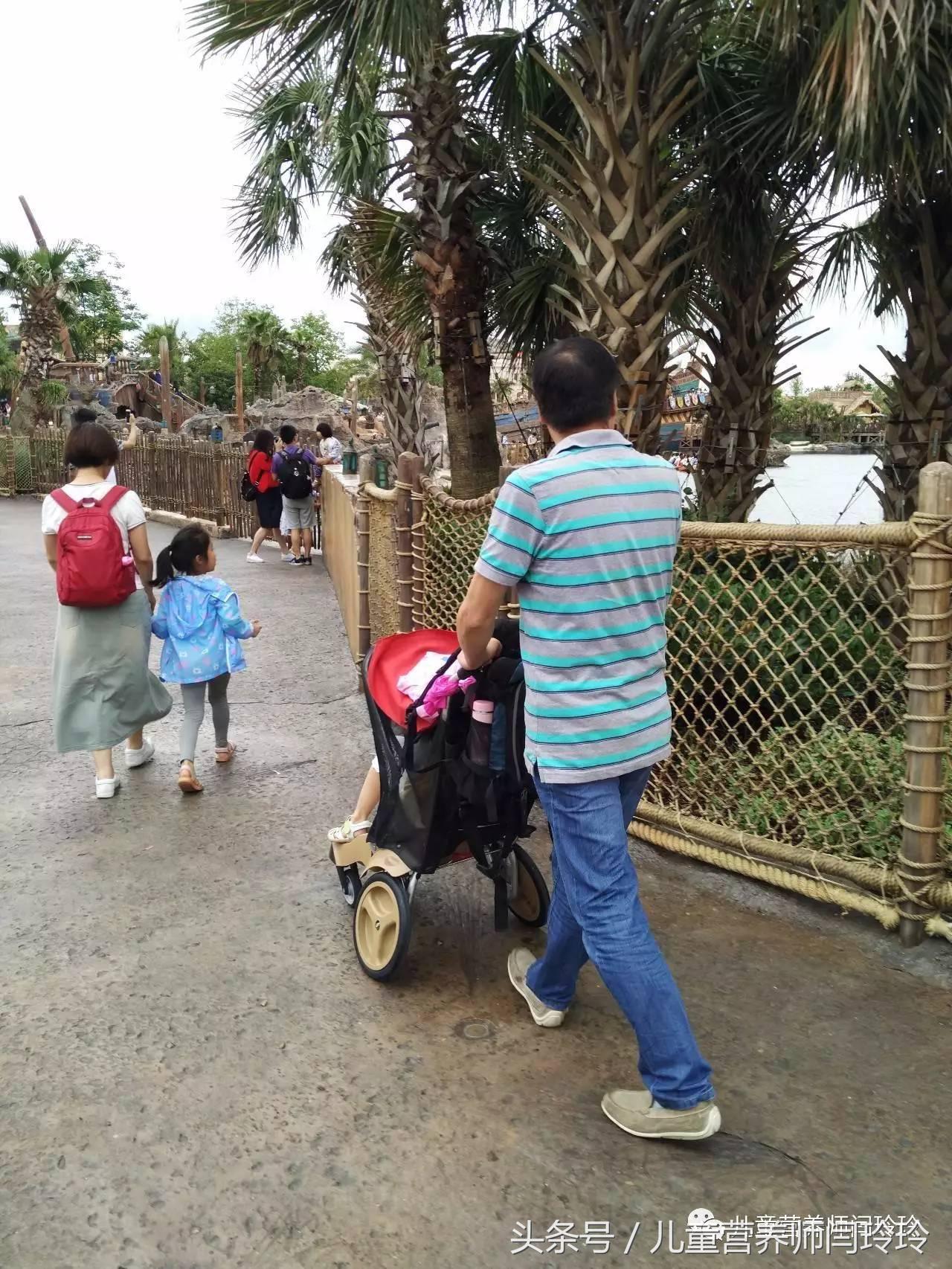 迪士尼实现小朋友们的公主梦,迪士尼是每个女孩的公主梦