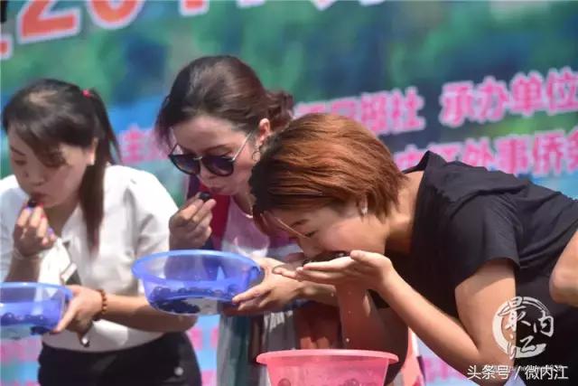 人间七月天旅游正当时,人间七月天的下一句