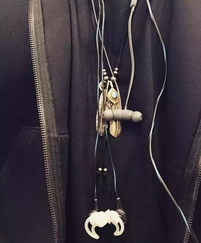 潮品的耳机好吗,潮物金属蓝牙耳机