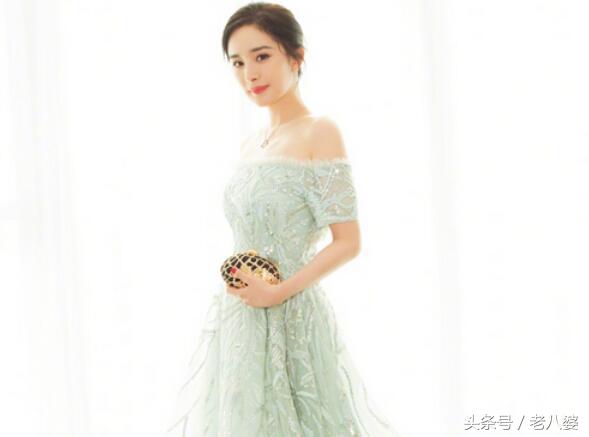 杨幂为什么会被人黑了那么多年？脚臭传闻是真的吗？