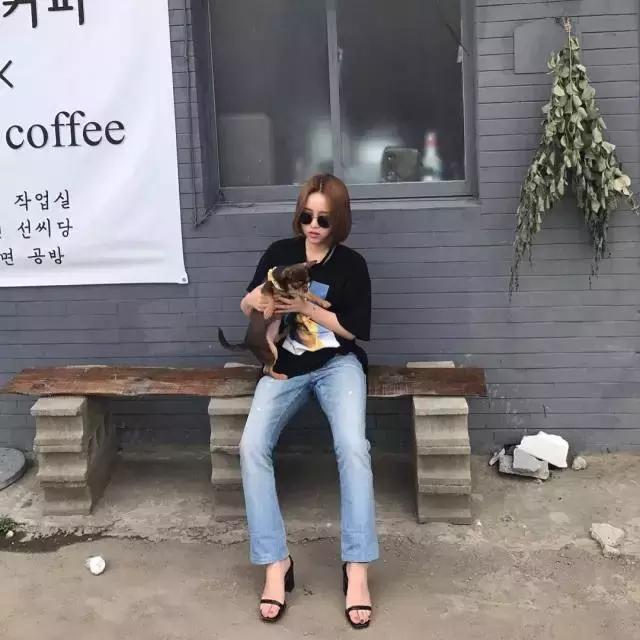 一拍照表情动作就扭曲,一拍照就紧张脸部僵硬