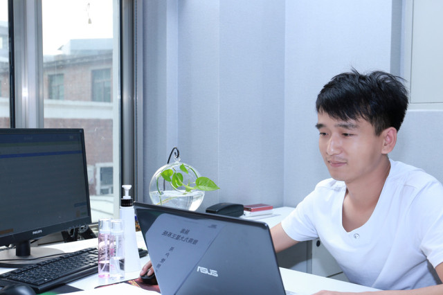 梦泉亮颜紧致红石榴水,梦泉谷高清图片