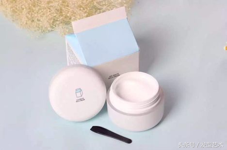 女士自然妆感素颜霜推荐,素颜霜遮瑕有光泽又透亮测评