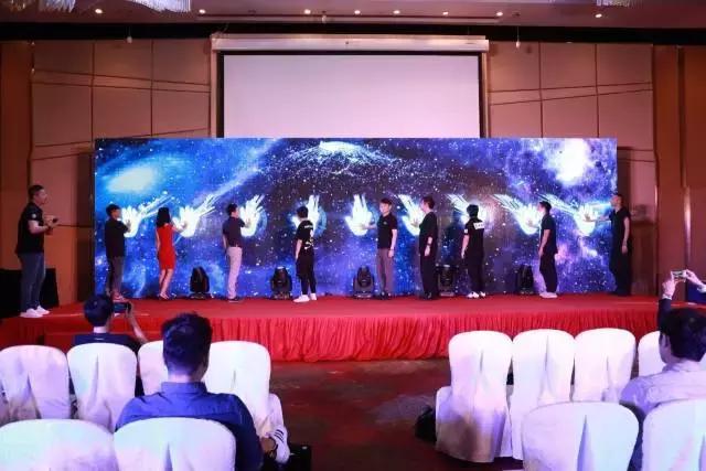 低分号卖得比高分号还好,我只在中国见过