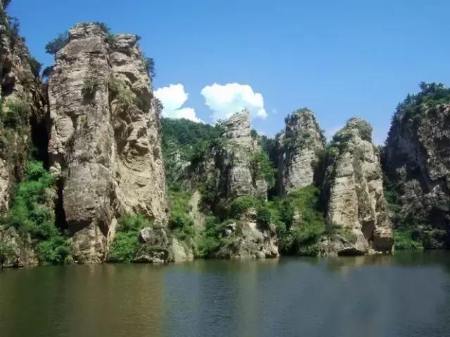 不输九寨沟的山东景点,不输九寨沟的湖