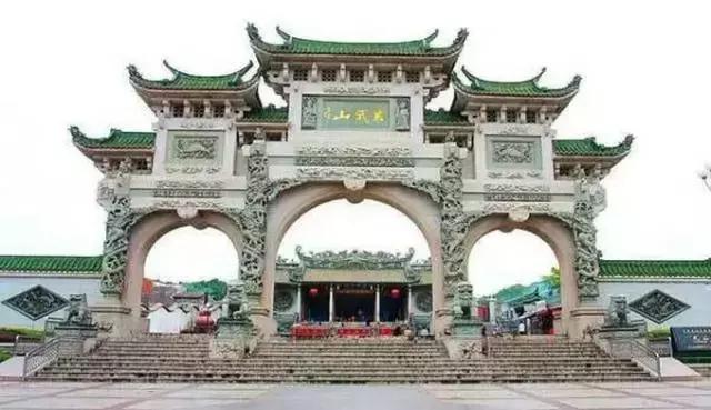 广东十大名山最新排名,广东七大名山是哪些