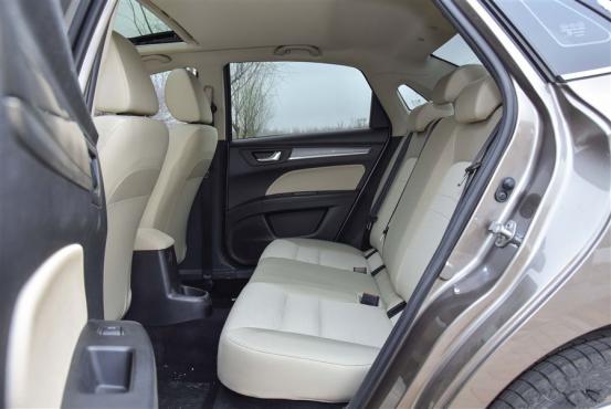 6万开回家的小轿车,6万到7万的大空间车