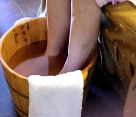 每天用艾草泡脚半小时有什么变化,三伏天艾草泡脚要泡多少次