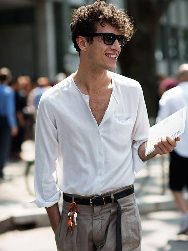 白衬衫怎么保持白净,白衬衫怎么样越洗越白