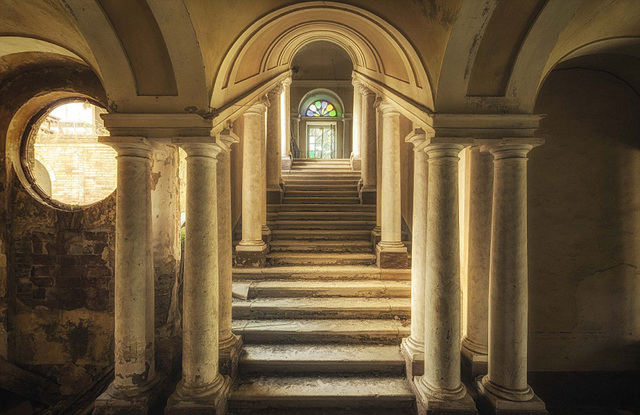 欧洲四大鬼宅是什么样的合集,欧洲四大鬼宅主人故事