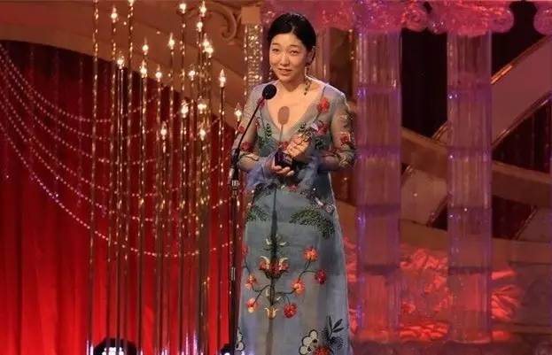 生活强奸了我们，有人选择直面反抗，也有人学会享受，各有各的活法，各有各的人生。