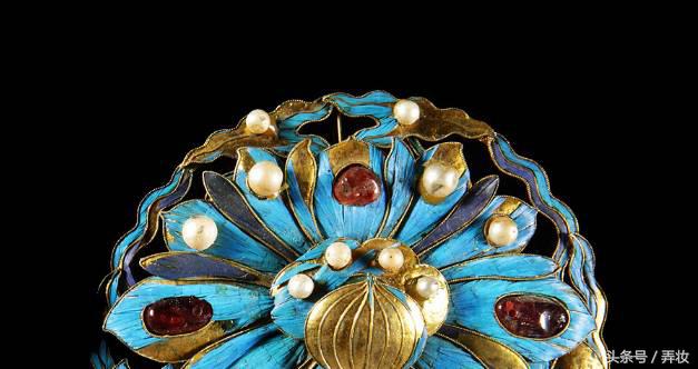 故宫爸爸一出手，彩妆届都抖三抖！