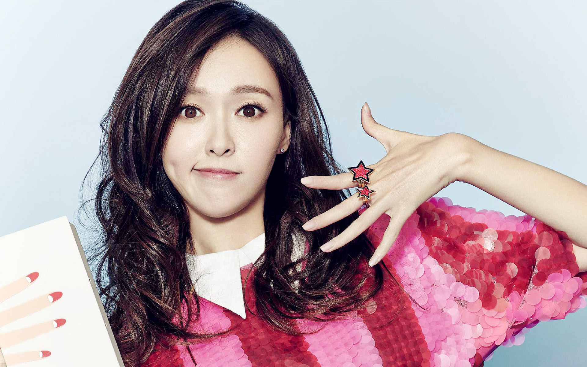 论妩媚谁能比过唐嫣，小女人娇羞妆只要百元腮红轻松搞定