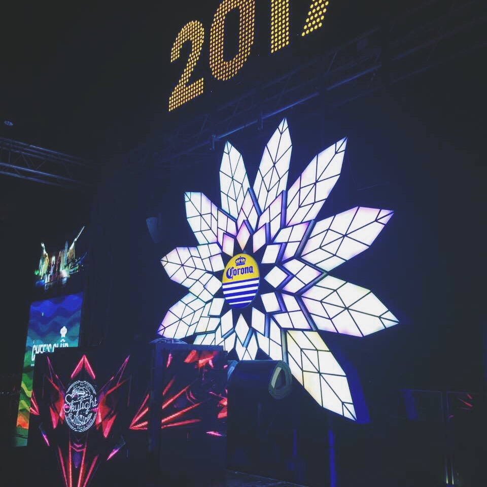 有些人不知哪里好但谁都代替不了,有些人说不上哪里好但谁都替不了