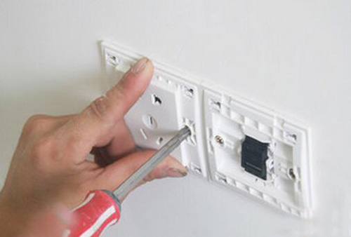 如何检查线路跳闸原因,线路跳闸该怎么查