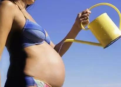 夏日来袭孕妇洗澡有技巧