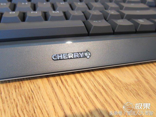 这就是“最正宗”的青轴了——CHERRYMXBOARD1.0TKL引发的思考