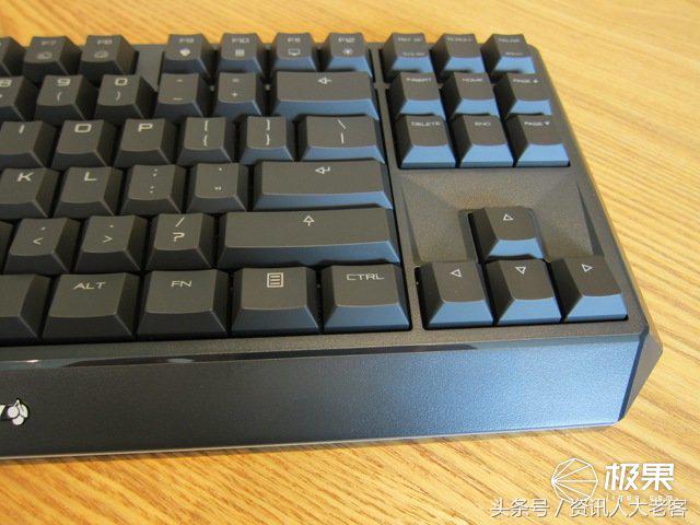 这就是“最正宗”的青轴了——CHERRYMXBOARD1.0TKL引发的思考