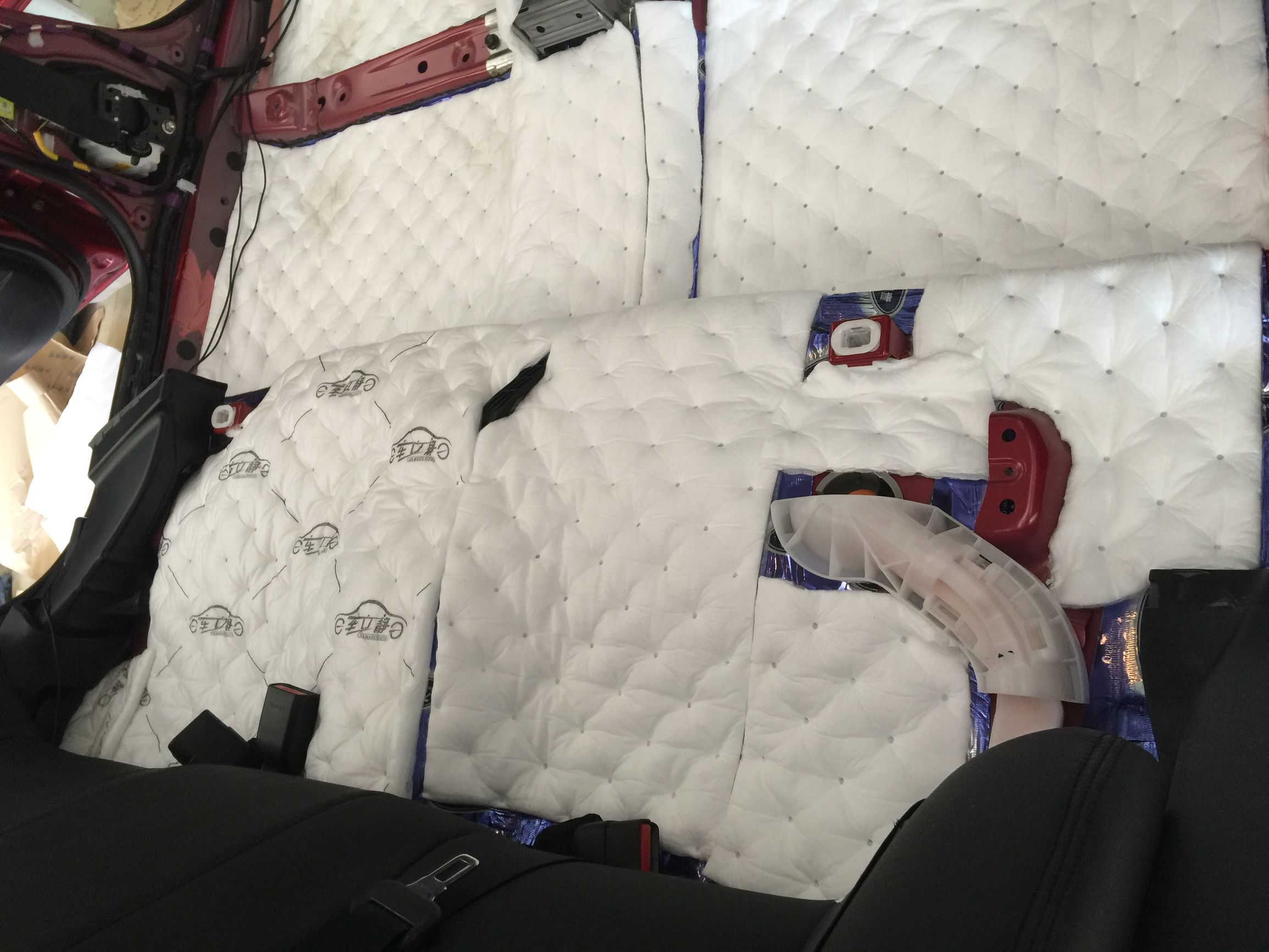 丰田卡罗拉地板隔音,丰田卡罗拉四门做隔音