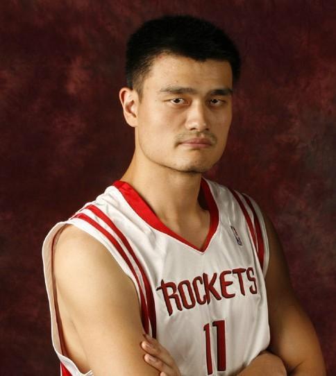 NBA最会淘金的5大海外球员:吉诺比利,姚明未上榜!帕克排第三,第一名傲视群雄!